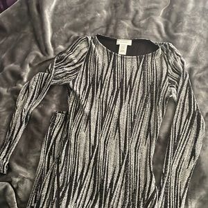 Medium silver and black knee length stretchy dress